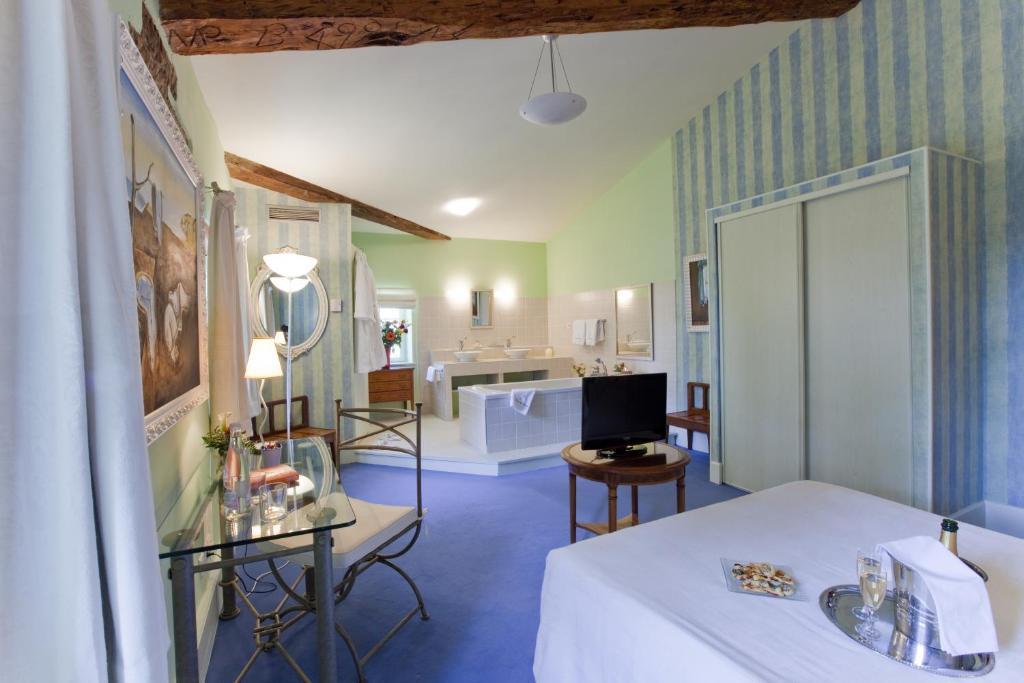 Le Domaine De La Colombiere Hotel Moissieu-sur-Dolon Room photo