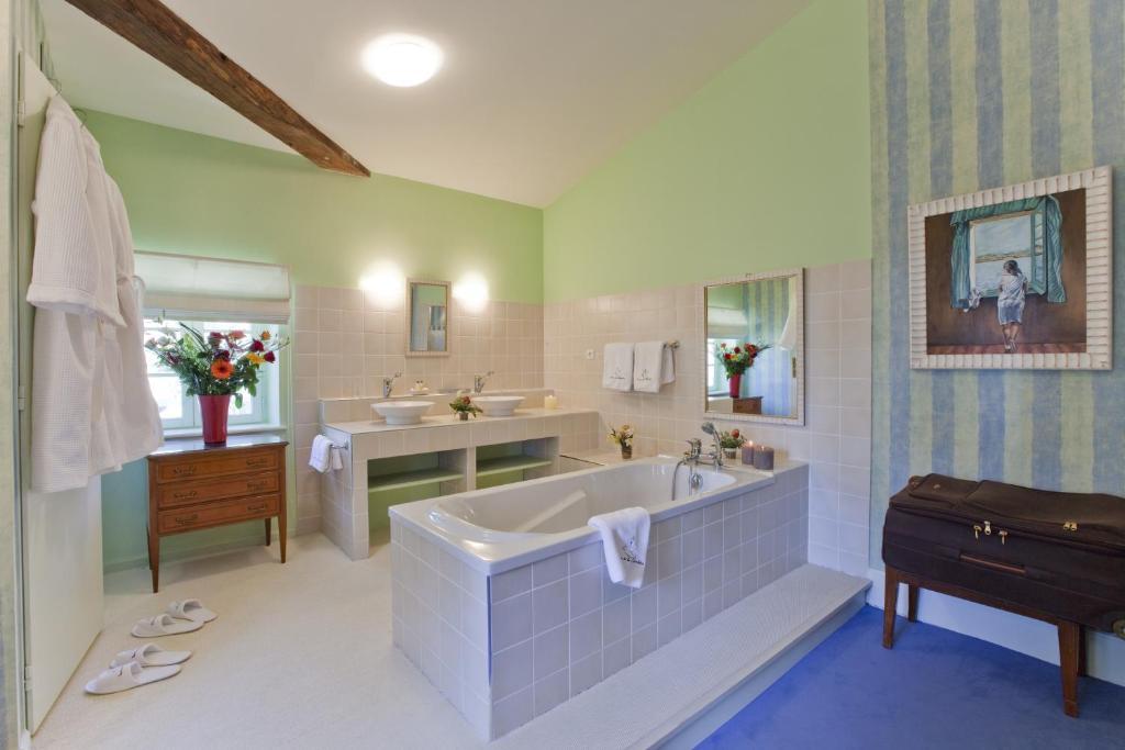 Le Domaine De La Colombiere Hotel Moissieu-sur-Dolon Room photo